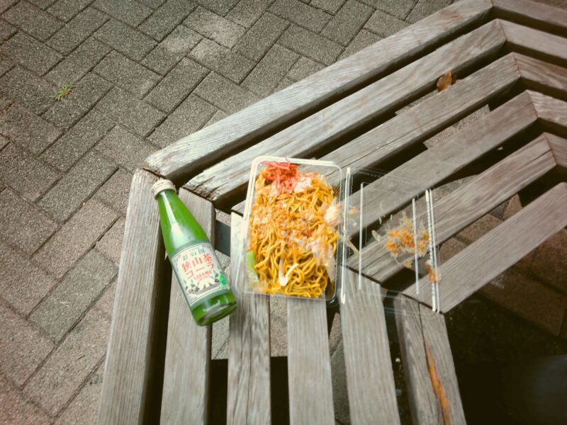 所沢醤油焼きそばと狭山茶コーラ（PaperShoot）